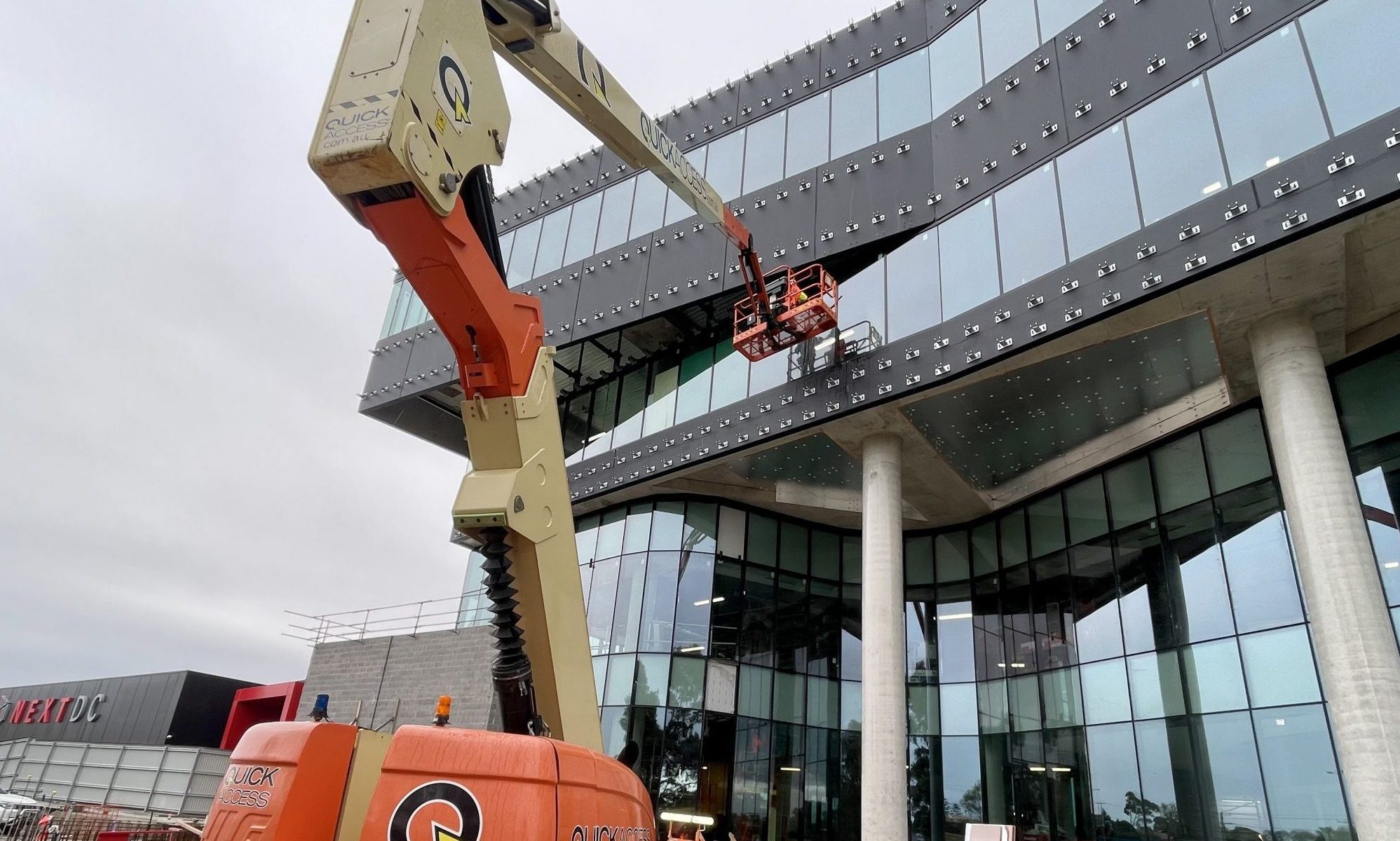 commercial window cleaning melbourne